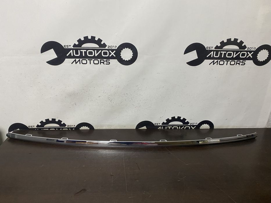 Ornament crom central bara spate VW Passat B7 Variant Break