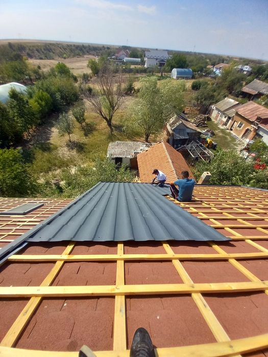 Executăm orice fel de reparații și învelitoare  vopsit  tabla garduri