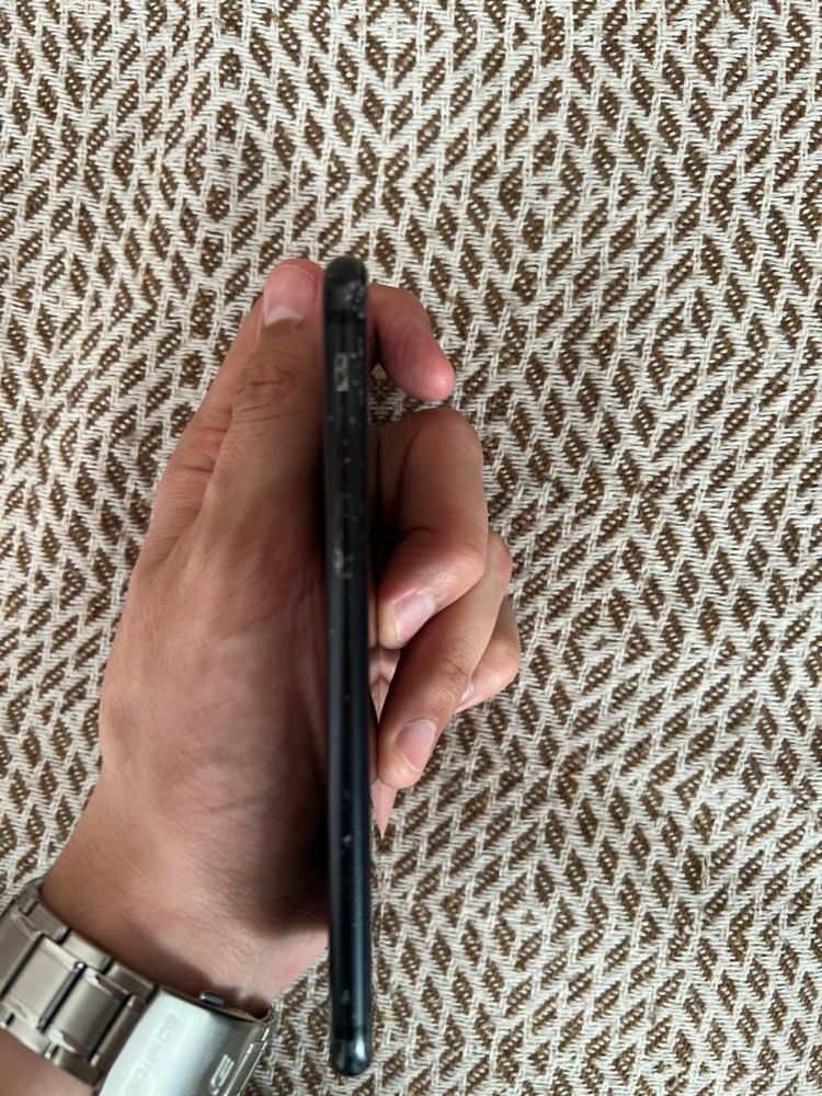Iphone 7 в черном цвете , айфон 7