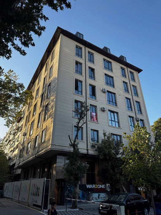 Продаётся квартира в центре города Ц 5, Орн На неба 117.7 квадрат