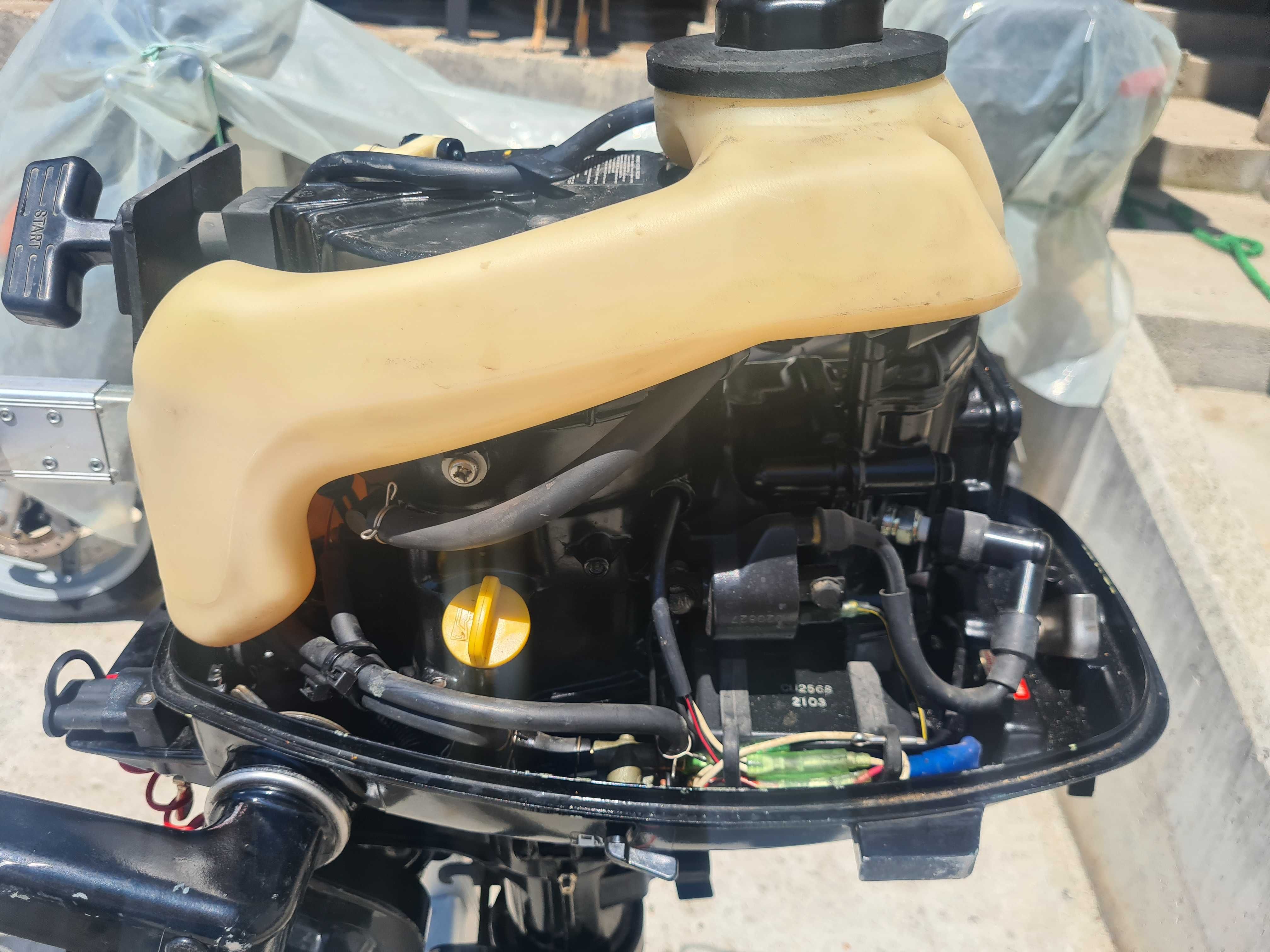 Извънбордов двигател маринер 4hp 4тактов