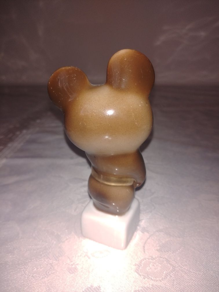 Продается статуэтка состояние отличное. Олимпийский мишка.