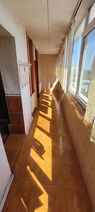 vand apartament 4 camere