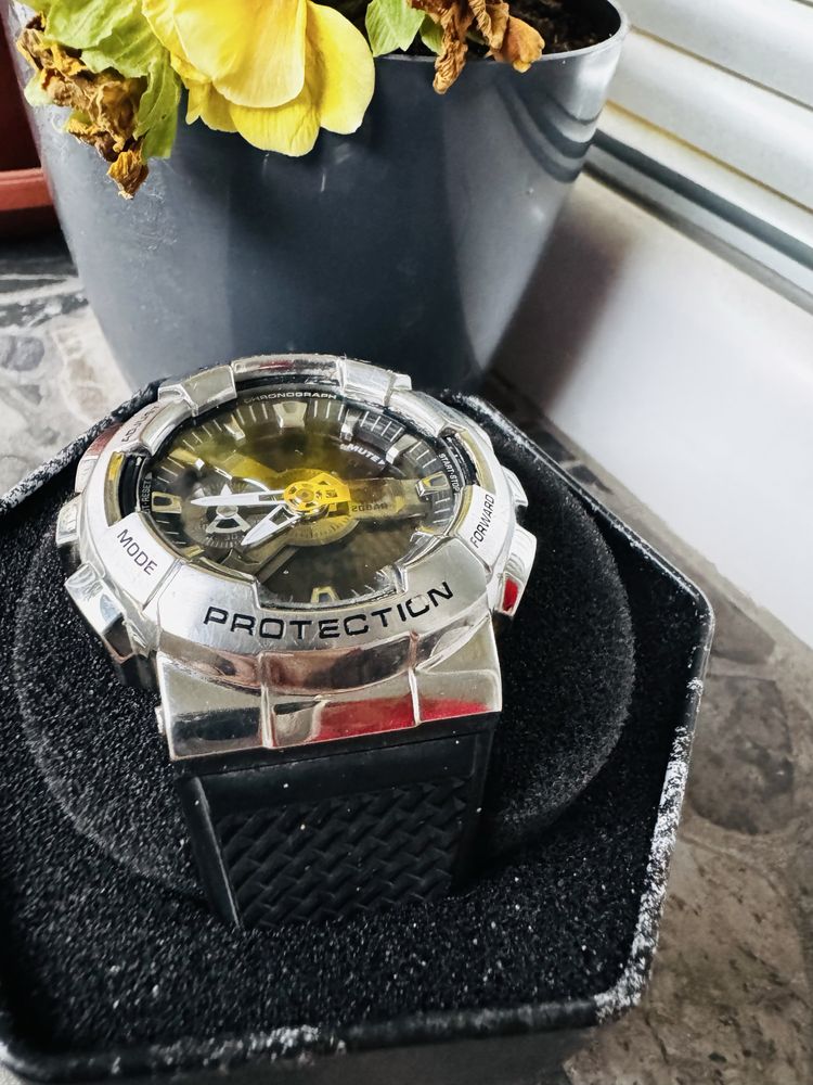 Часовник Casio G-SHOCK