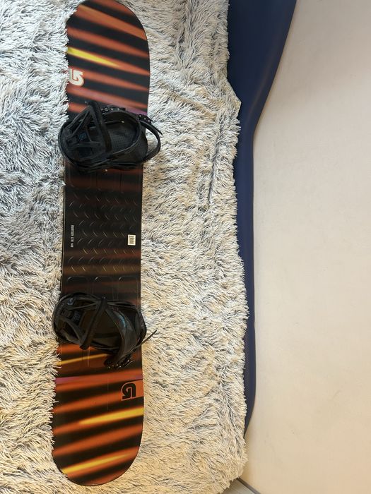 Placa Snowboard BURTON, Boots BURTON, Casca MiVida, Ochelari REBELL