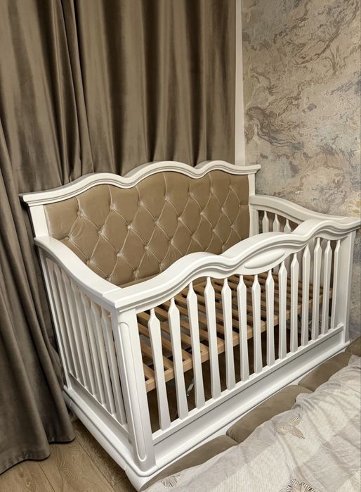 Pătuț tapițat bej. ROMINA FURNITURE