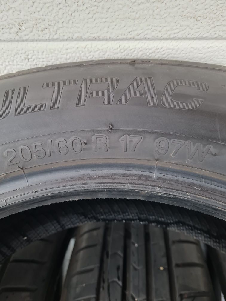 Летни гуми 4 броя VREDESTEIN Ultrac 205 60 R17 дот 4922