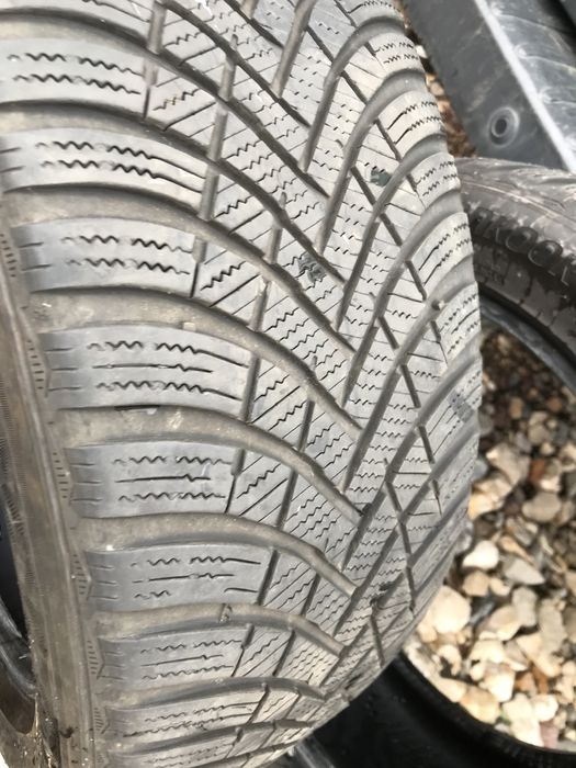 Зимни гуми 2бр.215/50R17