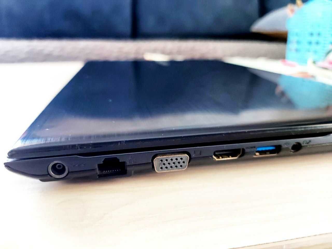 Ноутбук Samsung NT450R5E