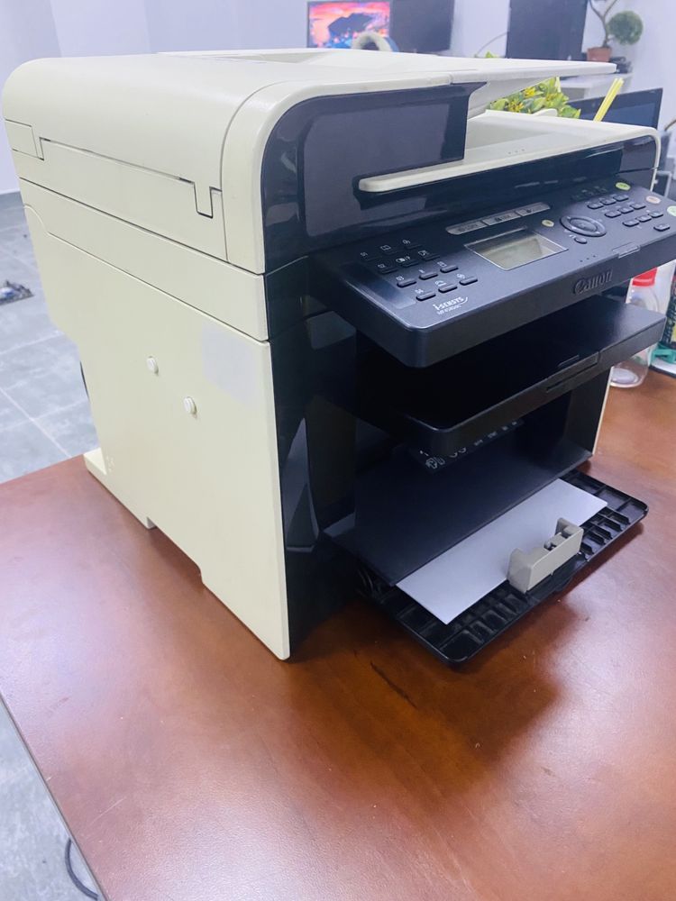 Продам принтер с двухсторонне печати