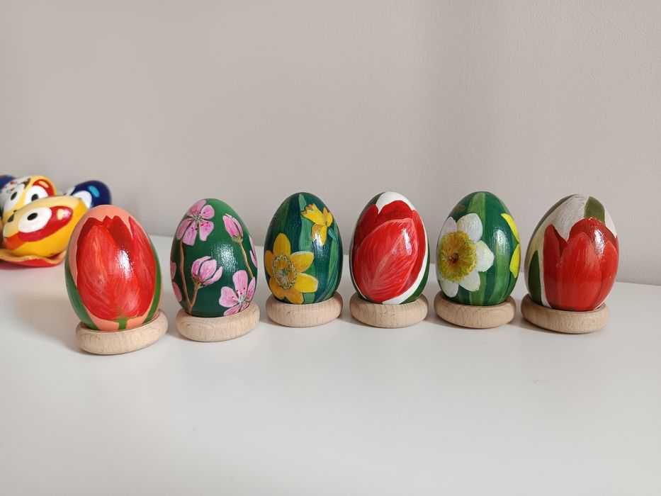 Рисувани яйца за Великден и в японски „кокеши“  стил