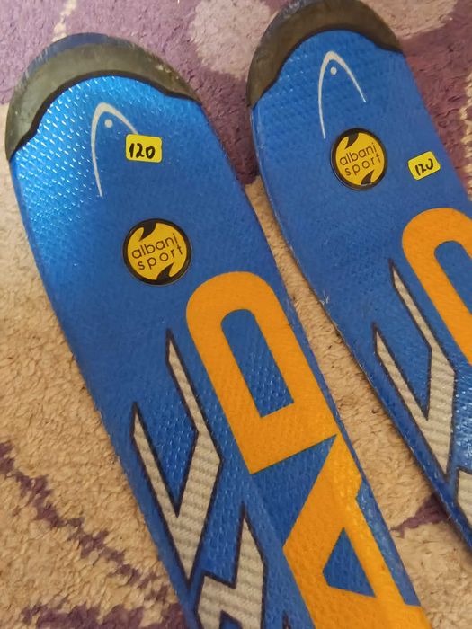 Продавам ски почти нови