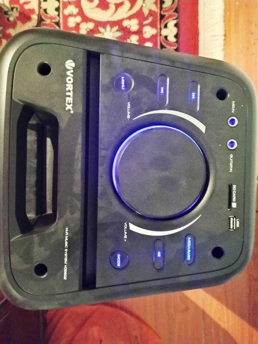 Boxa Vortex : bluetooth, 2 difuzoare, putere 30w - impecabila: ca Noua