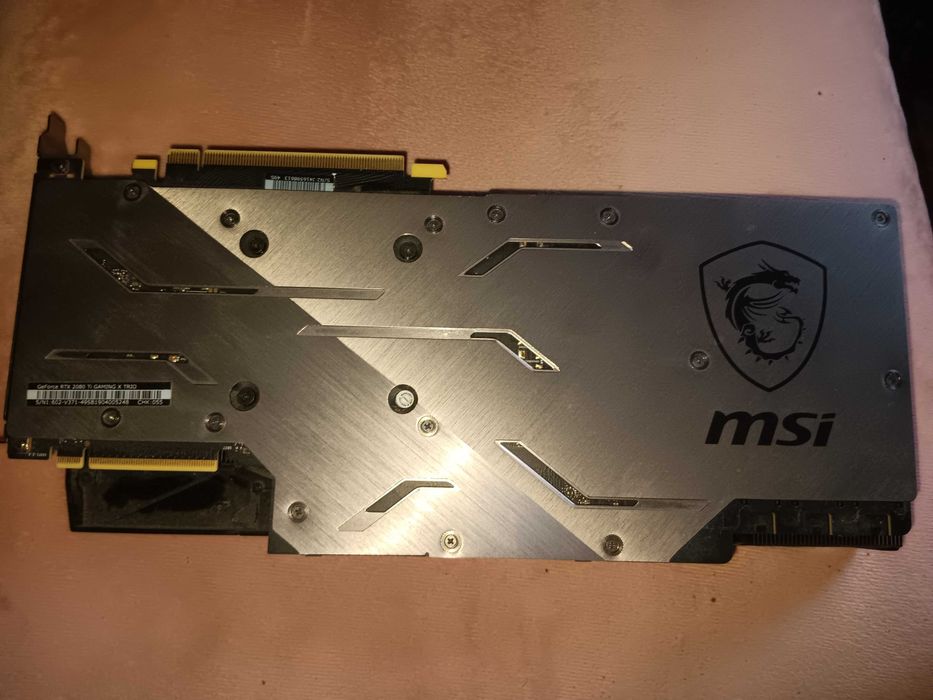 NVIDIA GeForce RTX 2080 Ti 11GB GDDR6-тествана, с хардуерни артефакти