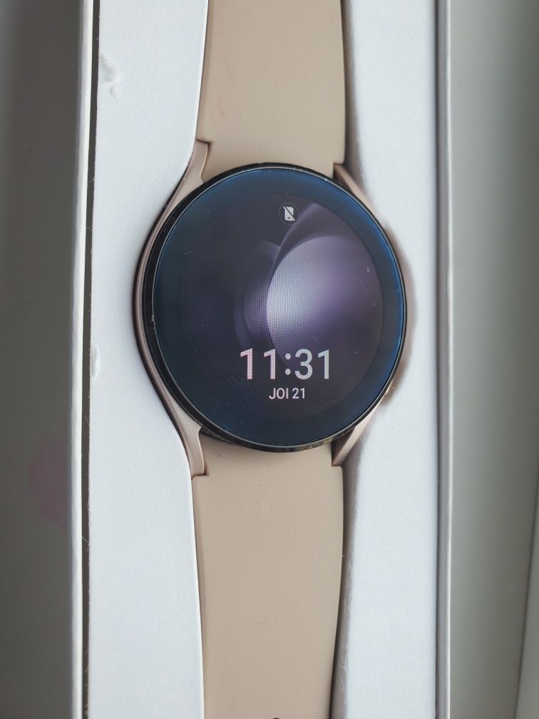 Samsung Active 4 smartwatch