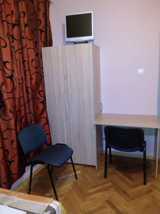 Стаи под наем център със санитарен възел