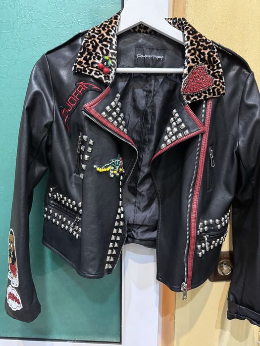 Яке на Джофра,много запазено