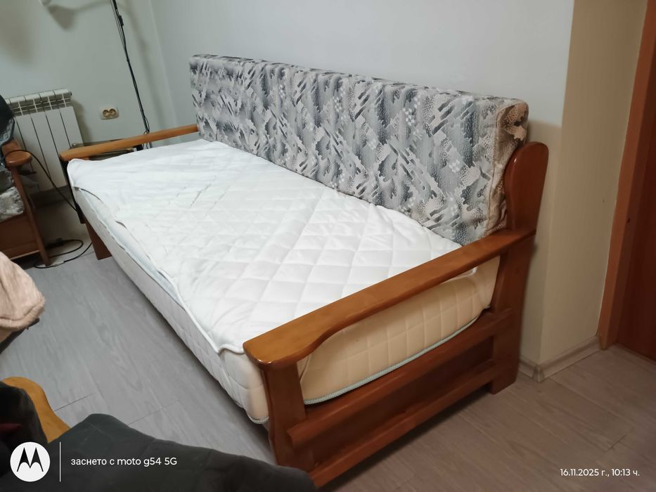 холна гарнитура и маса масив