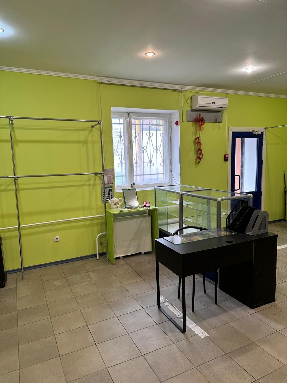 Продам торговую площадь