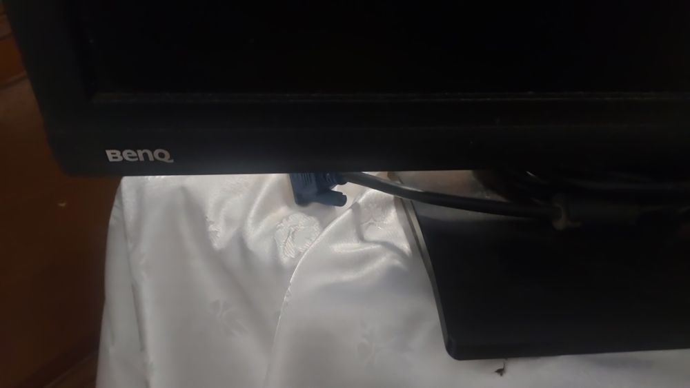 Pc Intel Pentium I3 cu monitor ,tastatura si maus