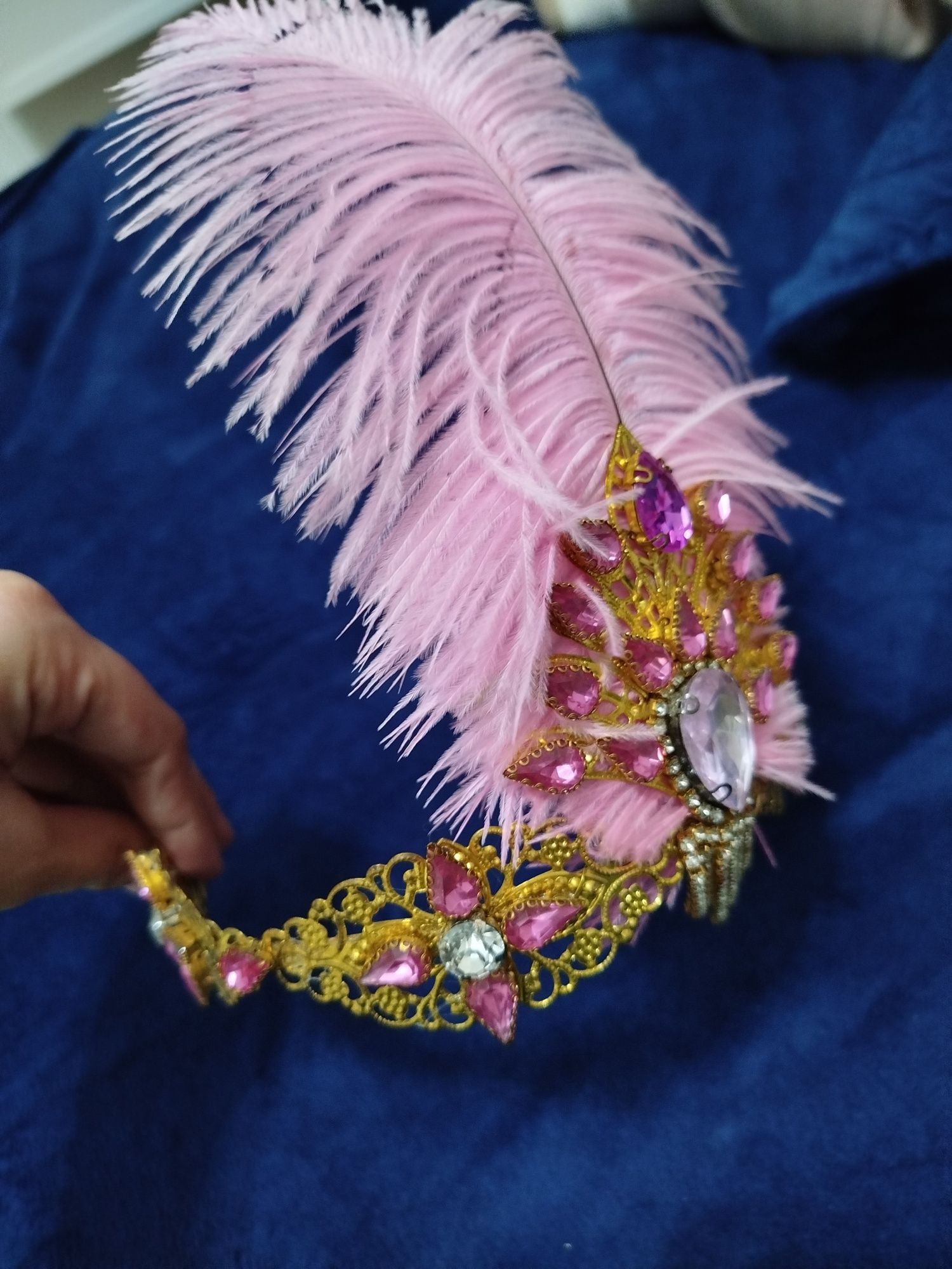 Tillaqosh diadema Sarpobop