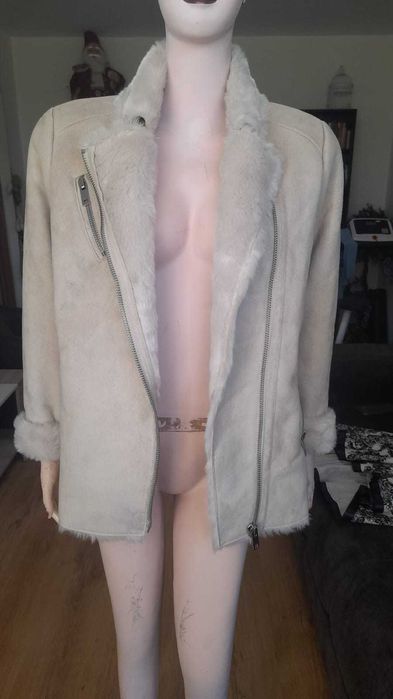 Geaca Stradivarius noua cu blanita