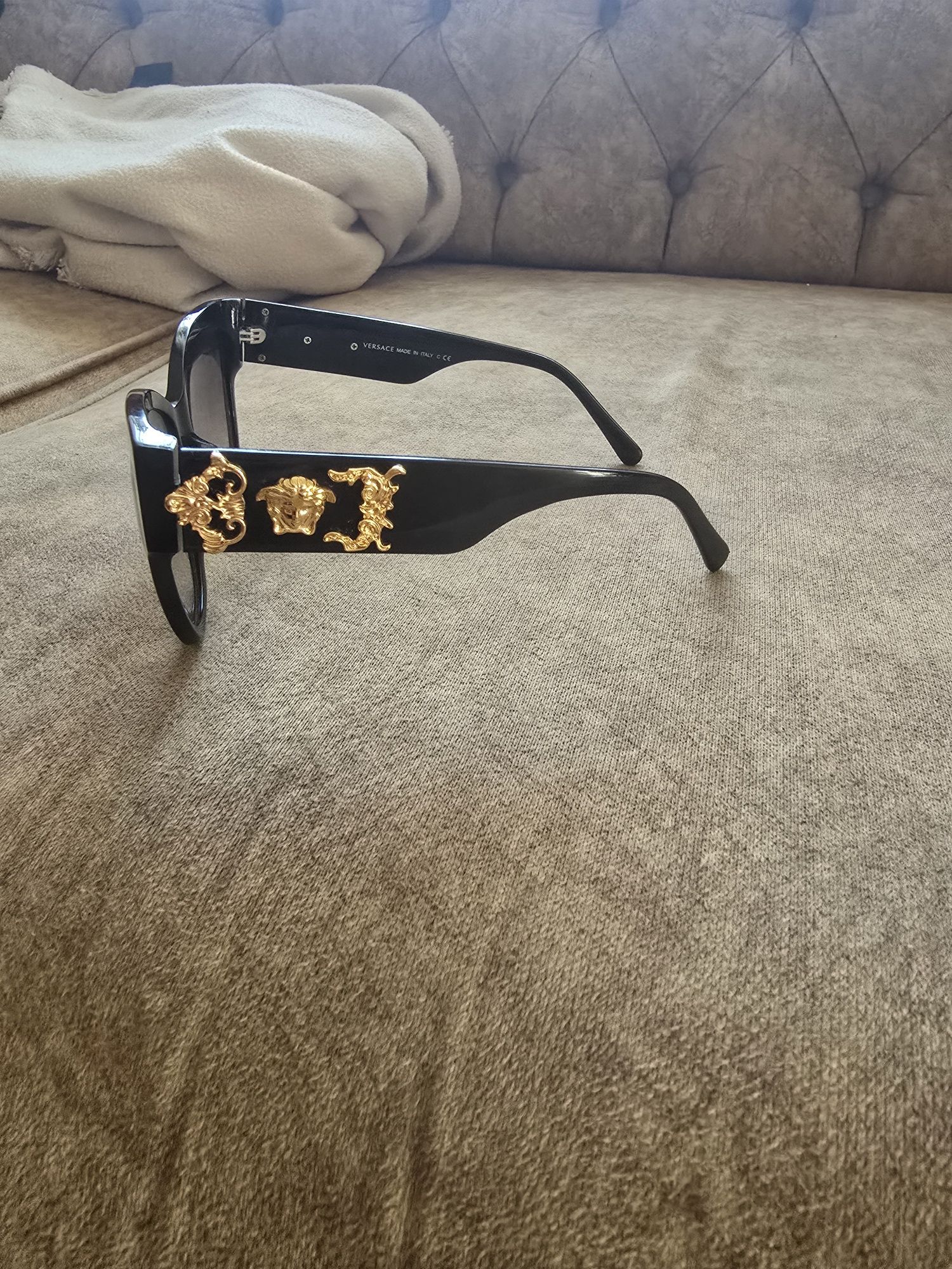 Слънчеви очила Versace