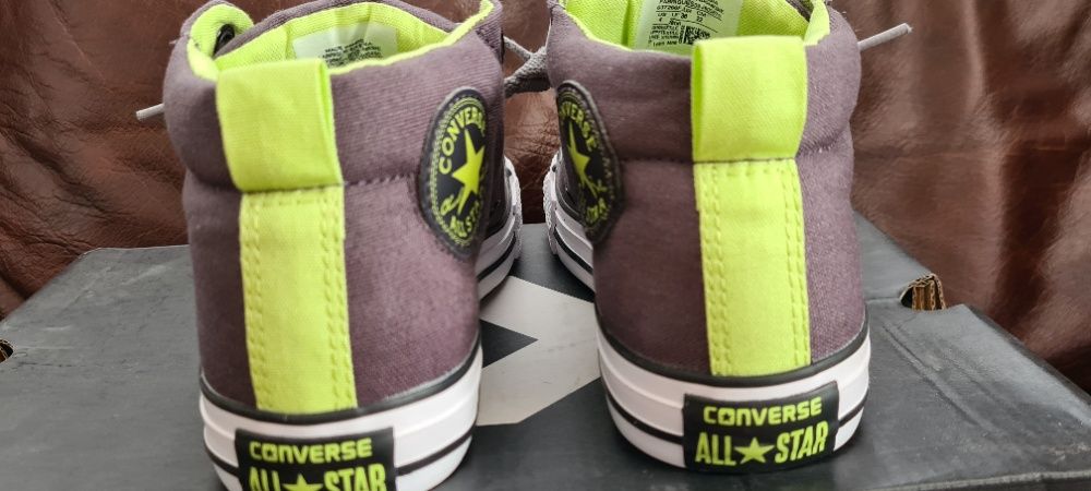 Нови кецове Converse