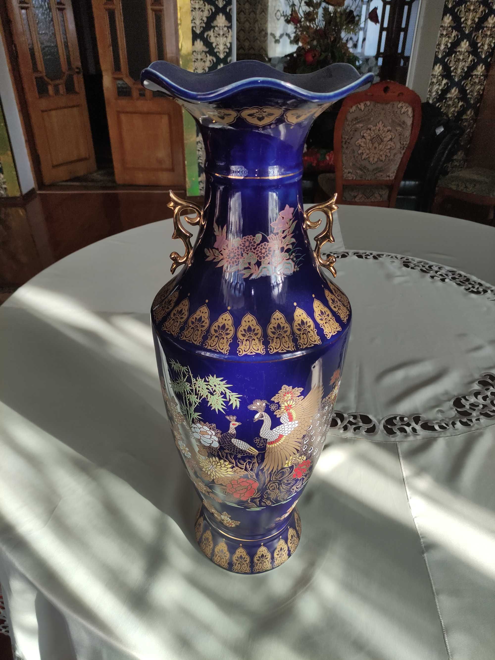 Китайская большая синяя ваза