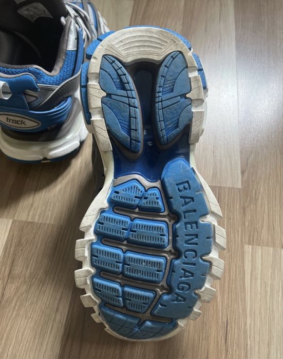 Balenciaga track LED