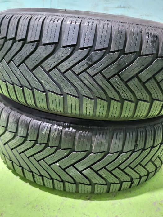 2 бр зимни 205/60/16 Michelin