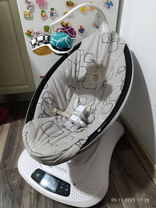 Balansoar bebe electric 4Moms