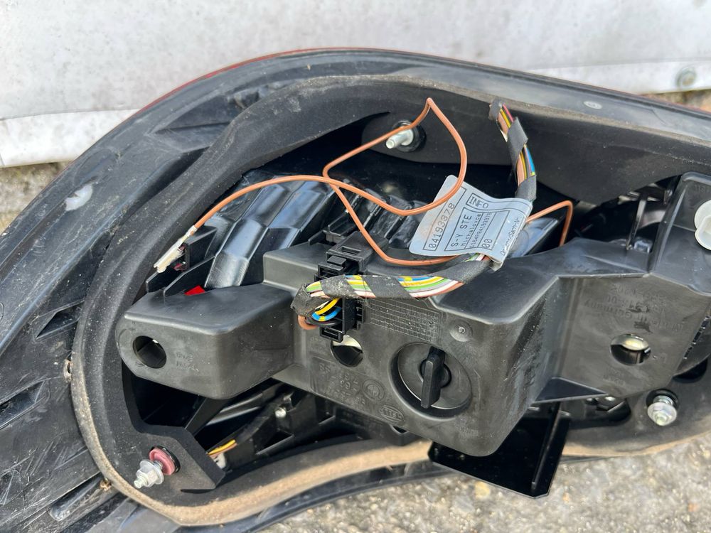 Фейслифт LCI стопове за БМВ BMW E60 с букси