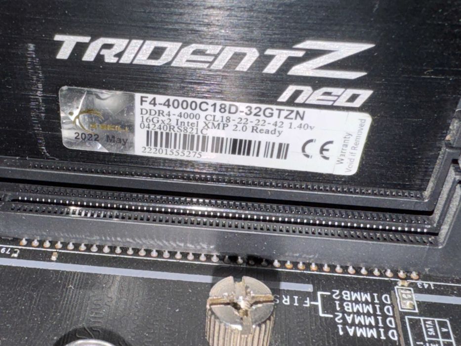 Процесор I9-9900KF/ MSI Z390 TOMAHAWK/ Рам 32GB 4000MHz CL18 + подарък