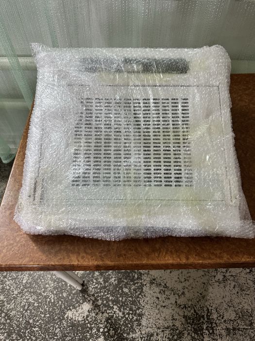 Продам кухонную вытяжку б/у в хорошем состоянии