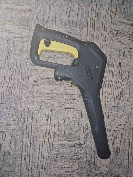 Vând  pistol presiune Karcher K2-K7