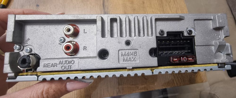 CD за кола  Sony