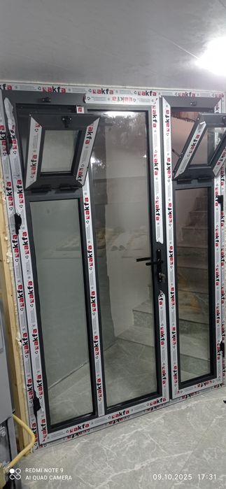 Akfa eshik va romlarini zakazga yasab urnatib beramiz.