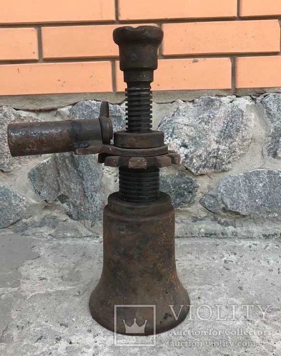 Домкрат советский 5 тонн (но легко поднимает 8)