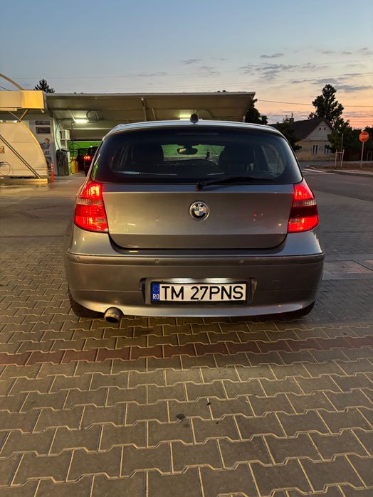 Vând bmw seria 1.