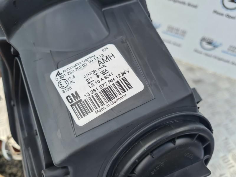 Far OE lupa cu halogen dreapta Opel Astra J GTC