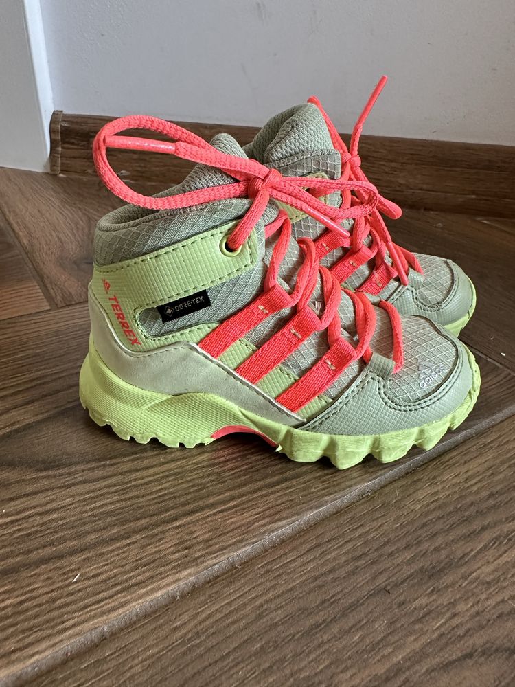 Adidasi inalti tip ghetuta Terrex Adidas