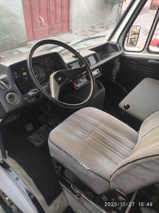 Мерседес Бенз 207 юк фургон Срочни сотилади!