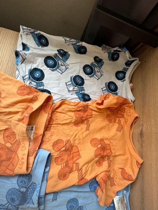 Set lot haine copii H&M tricouri, pijama, bluza