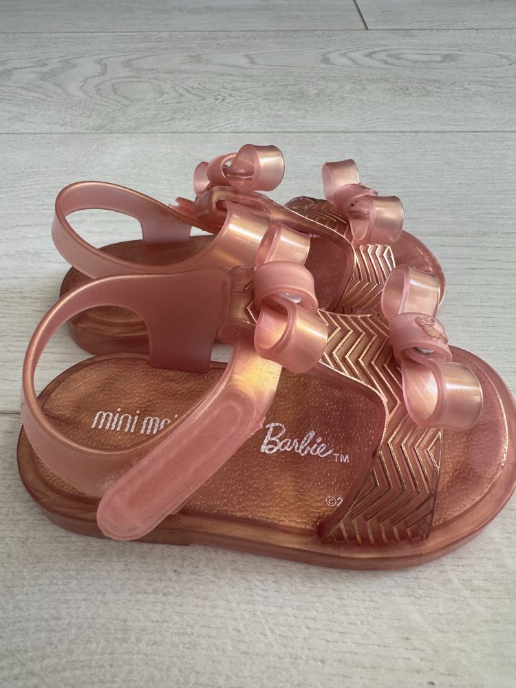 Детски сандалки Mini Melissa