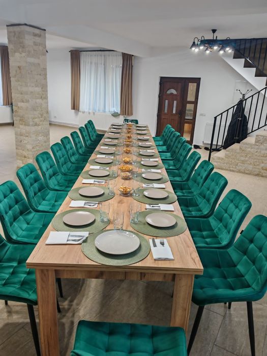 Închiriez cabană în stațiunea turistică Rausor Retezat