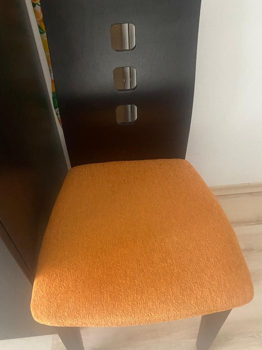 Маса с три стола