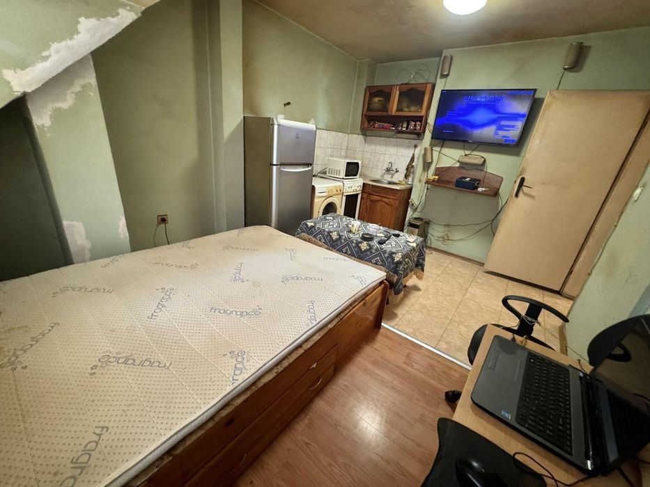 Продава се Едностаен апартамент в Бургас, Център - 28 кв.м за 1143 €/кв.м - Снимка #2