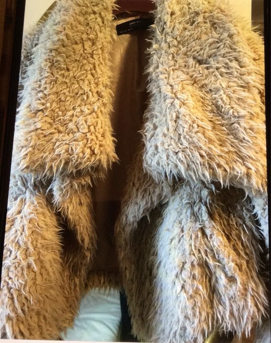 Jacheta Zara pufoasă  superba mărimea  L