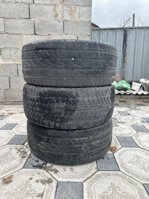 Продам Зимние шины r17